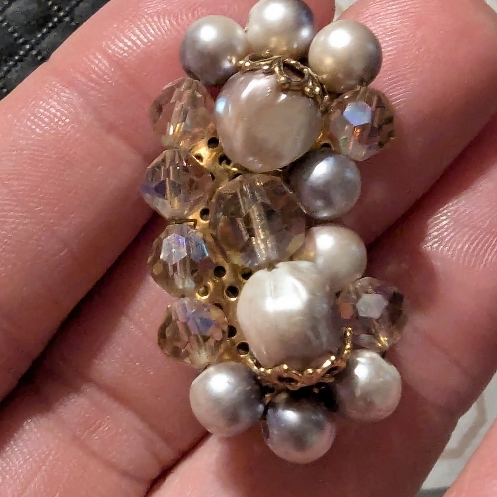 🤩 Vintage Costume Clip On Earrings - Picture 3 of 4